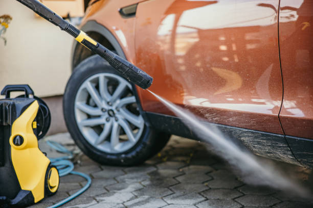 Best Concrete Pressure Washing  in Chalmette, LA